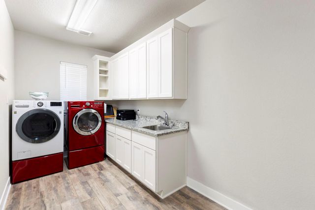 17406 Orchid Falls Lane, Conroe, TX 77302