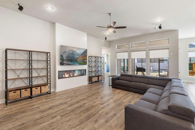 17406 Orchid Falls Lane, Conroe, TX 77302