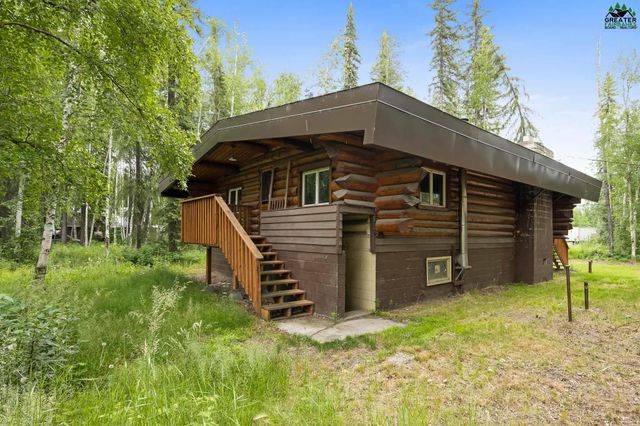 1824 BOBANNA LANE, North Pole, AK 99705