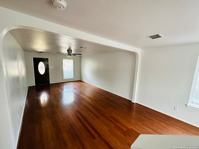 9538 MUSTANG FARM, San Antonio, TX 78254