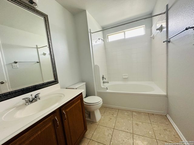 9538 MUSTANG FARM, San Antonio, TX 78254