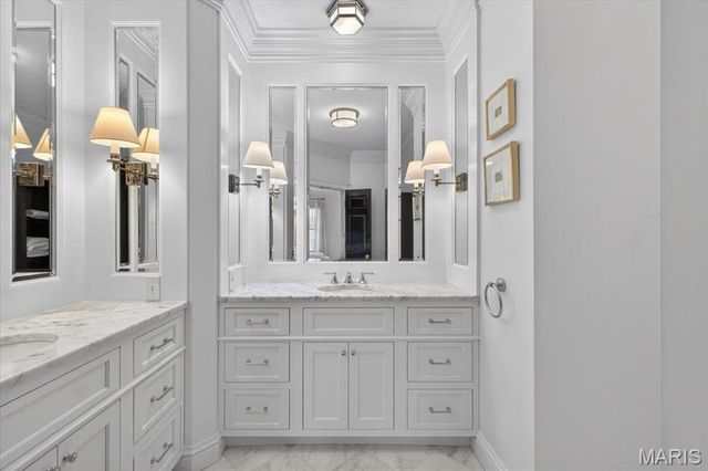 312 N Brentwood Boulevard 3, Clayton, MO 63105