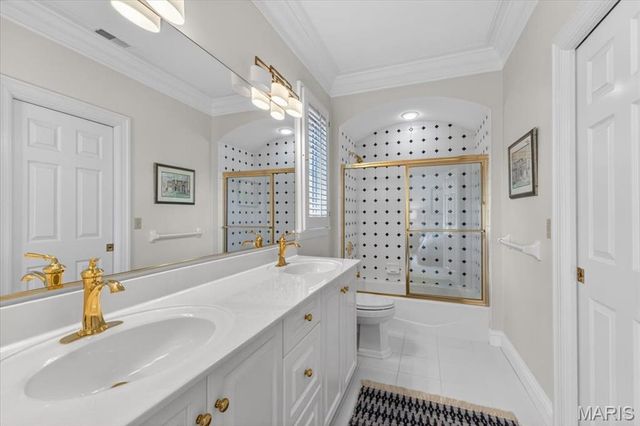 312 N Brentwood Boulevard 3, Clayton, MO 63105