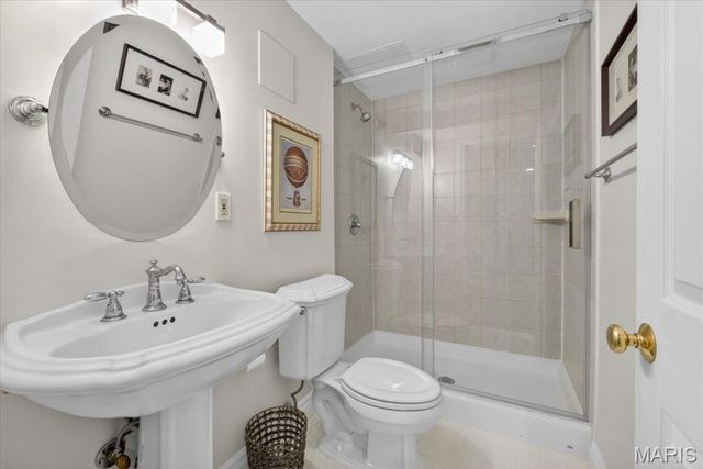 312 N Brentwood Boulevard 3, Clayton, MO 63105