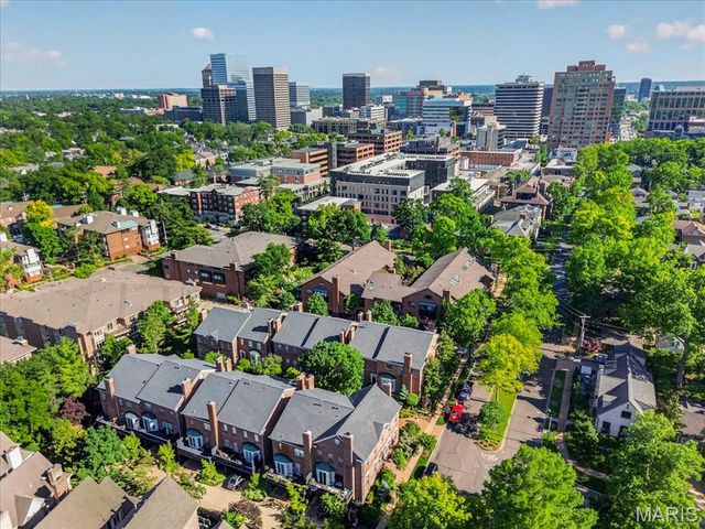 312 N Brentwood Boulevard 3, Clayton, MO 63105