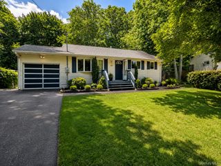 54 Capt Shankey Drive, Garnerville, NY 10923