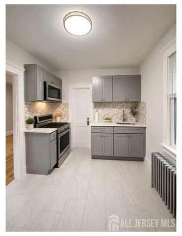 32 Edwin Street 2, Carteret, NJ 07008