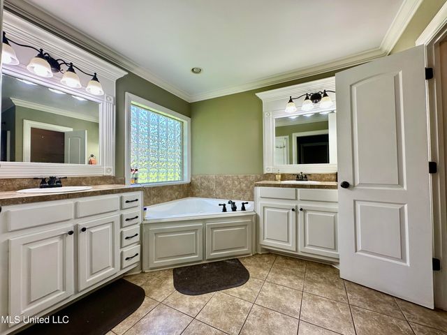 111 Bellemeade Trace, Clinton, MS 39056