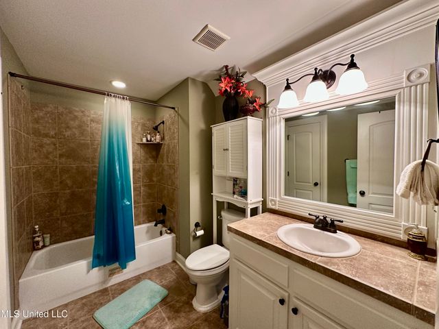 111 Bellemeade Trace, Clinton, MS 39056