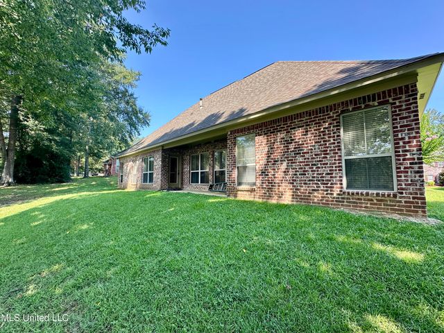 111 Bellemeade Trace, Clinton, MS 39056