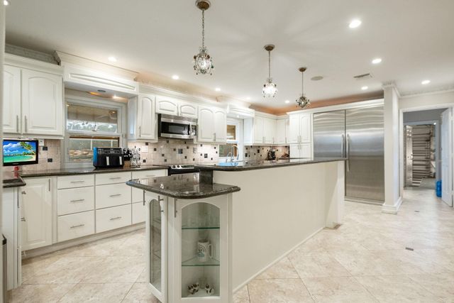 17501 SW 54th Street, Southwest Ranches, FL 33331