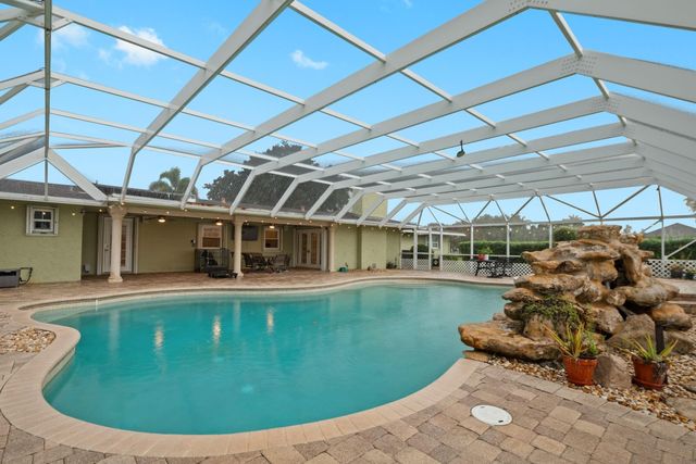17501 SW 54th Street, Southwest Ranches, FL 33331