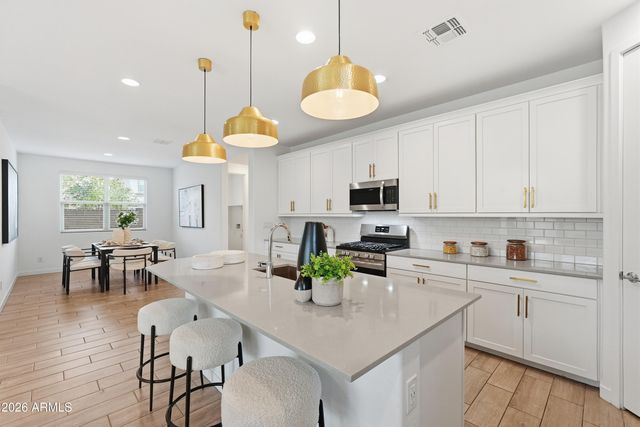 6627 S ABBEY Lane, Gilbert, AZ 85298