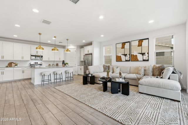 6627 S ABBEY Lane, Gilbert, AZ 85298