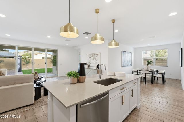 6627 S ABBEY Lane, Gilbert, AZ 85298