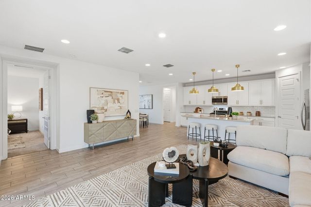 6627 S ABBEY Lane, Gilbert, AZ 85298