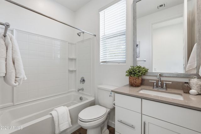 6627 S ABBEY Lane, Gilbert, AZ 85298