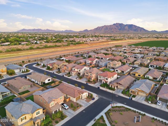 6627 S ABBEY Lane, Gilbert, AZ 85298