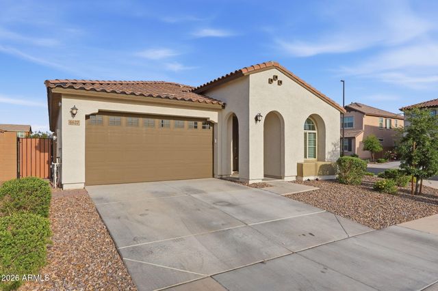 6627 S ABBEY Lane, Gilbert, AZ 85298