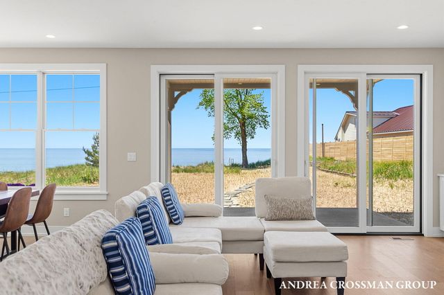 6401 Lakeshore Drive, West Olive, MI 49460