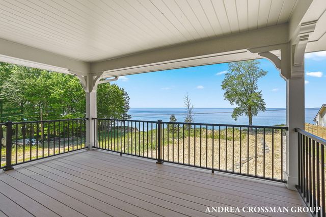 6401 Lakeshore Drive, West Olive, MI 49460