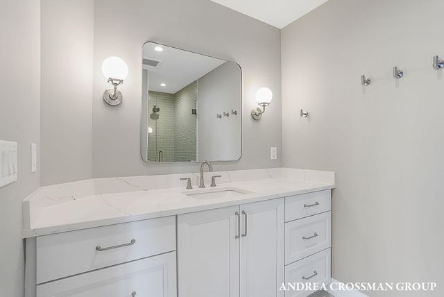 6401 Lakeshore Drive, West Olive, MI 49460
