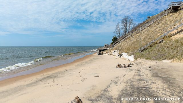 6401 Lakeshore Drive, West Olive, MI 49460
