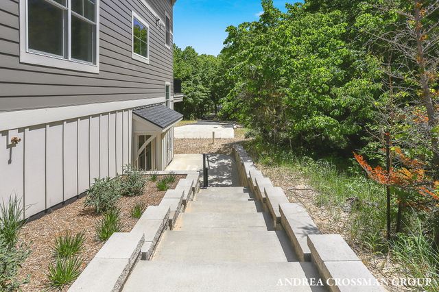 6401 Lakeshore Drive, West Olive, MI 49460