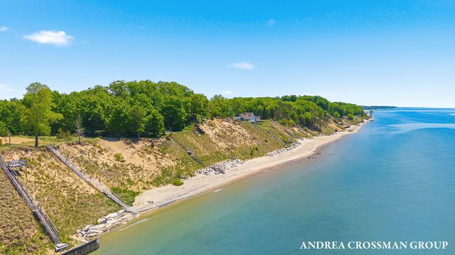 6401 Lakeshore Drive, West Olive, MI 49460