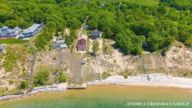 6401 Lakeshore Drive, West Olive, MI 49460