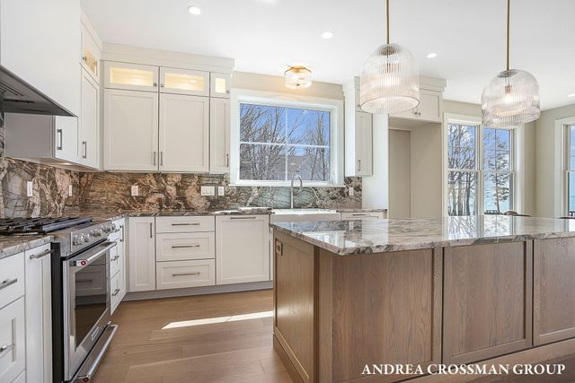 6401 Lakeshore Drive, West Olive, MI 49460