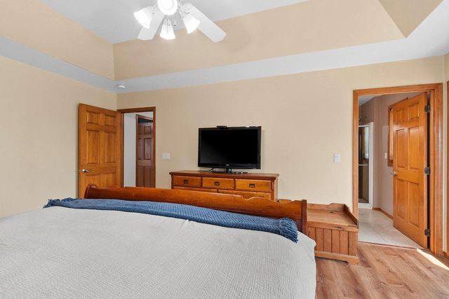 1604 MEADOW WOOD COURT, Green Bay, WI 54313