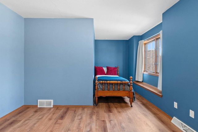 1604 MEADOW WOOD COURT, Green Bay, WI 54313