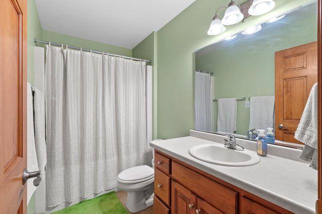 1604 MEADOW WOOD COURT, Green Bay, WI 54313