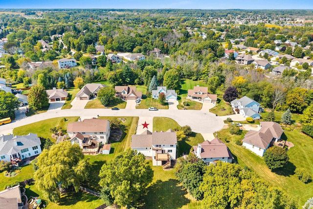 1604 MEADOW WOOD COURT, Green Bay, WI 54313