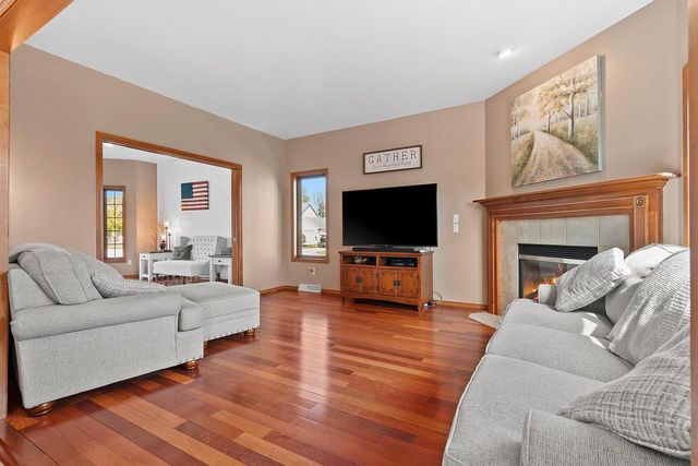 1604 MEADOW WOOD COURT, Green Bay, WI 54313