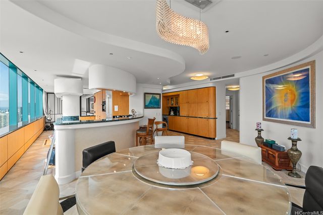 1888 Kalakaua Avenue 3704, Honolulu, HI 96815