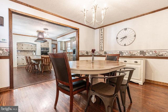 7666 LINCOLN HWY, Abbottstown, PA 17301