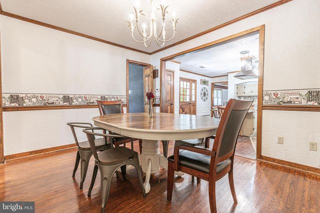 7666 LINCOLN HWY, Abbottstown, PA 17301