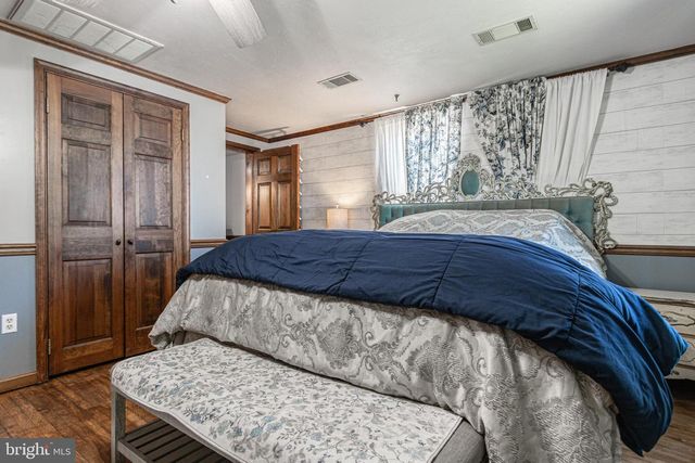 7666 LINCOLN HWY, Abbottstown, PA 17301