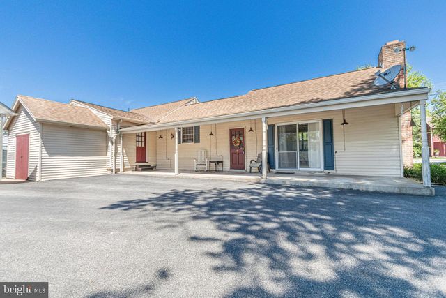 7666 LINCOLN HWY, Abbottstown, PA 17301