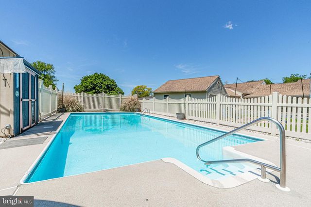 7666 LINCOLN HWY, Abbottstown, PA 17301