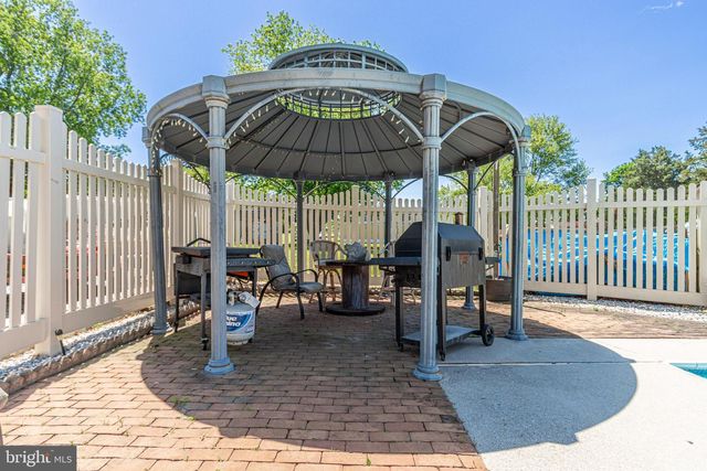 7666 LINCOLN HWY, Abbottstown, PA 17301