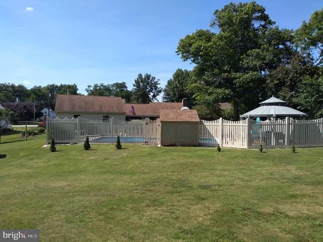 7666 LINCOLN HWY, Abbottstown, PA 17301