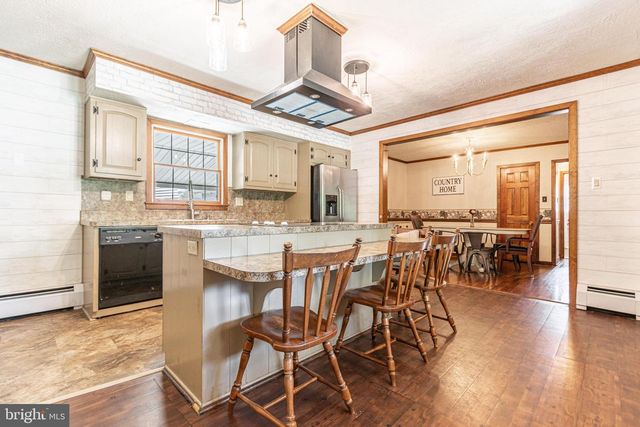 7666 LINCOLN HWY, Abbottstown, PA 17301
