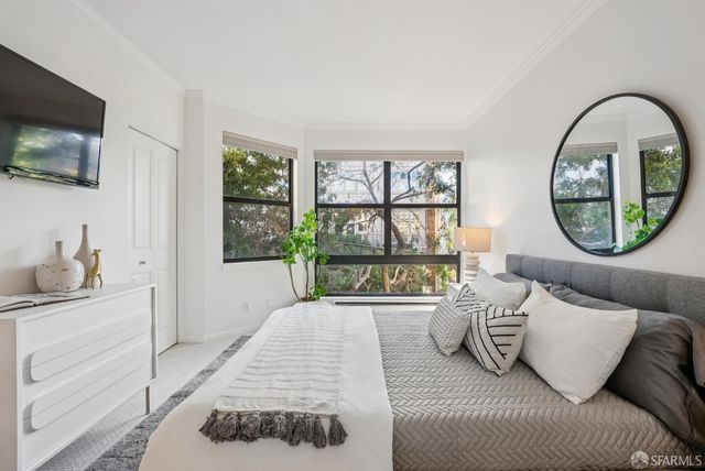 460 Francisco Street 204, San Francisco, CA 94133