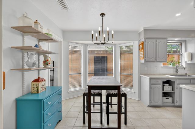 8261 Club Meadows Drive, Dallas, TX 75243