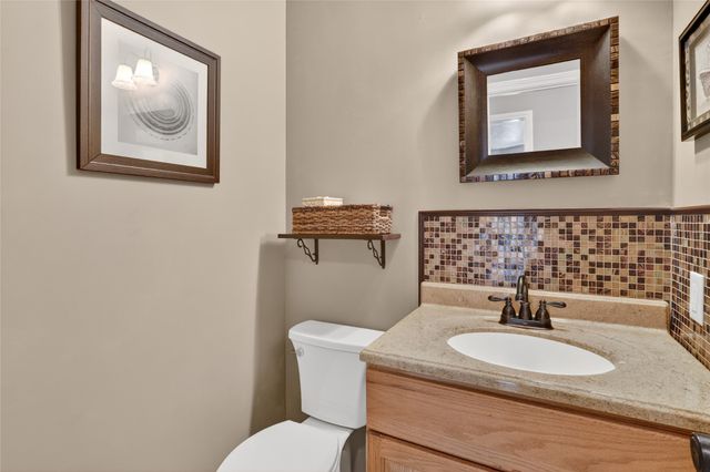 8261 Club Meadows Drive, Dallas, TX 75243