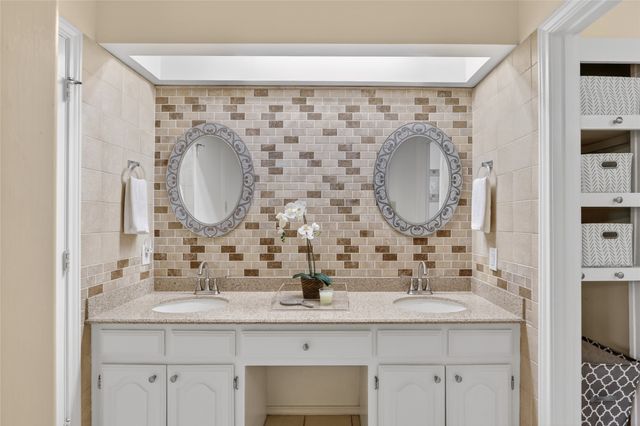 8261 Club Meadows Drive, Dallas, TX 75243