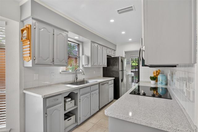 8261 Club Meadows Drive, Dallas, TX 75243